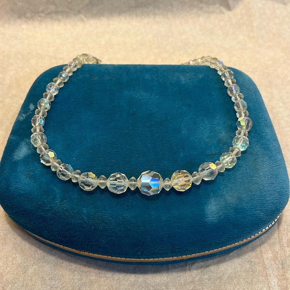 117 Vintage AB glass chocker necklace